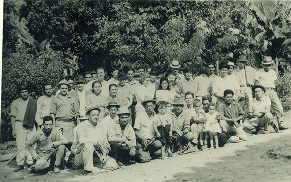 El Sindicato de Aparceros y Arrendatarios del Valle del Risaralda poco antes  de las elecciones legislativas de 1966.    
